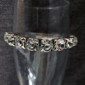 VINTAGE silvertone Stretch Crystal Bracelet